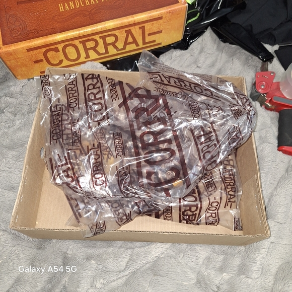 New Corral Western boots. Size 8. - Picture 8 of 10